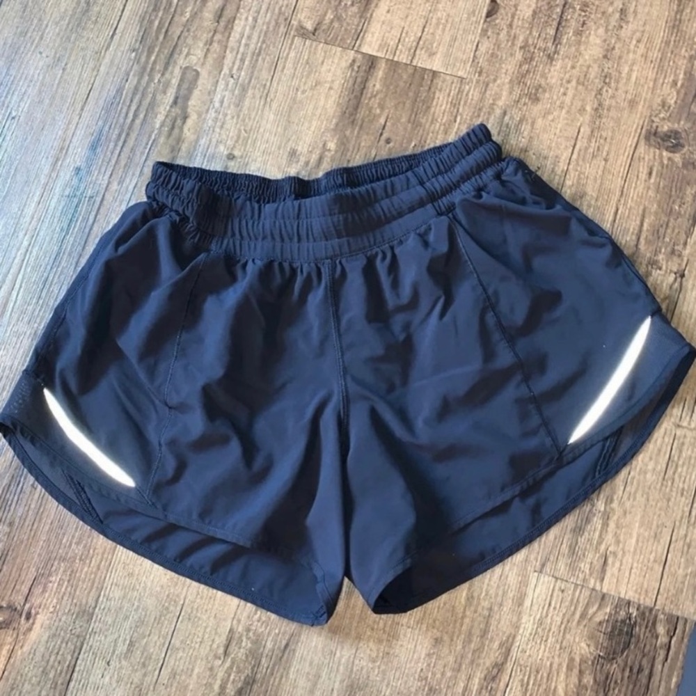 Lululemon hotty hot shorts 4”